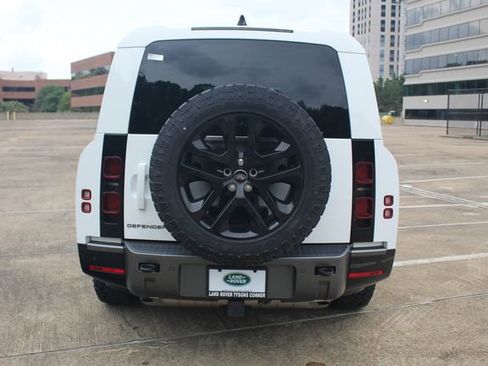 Used 2024 Land Rover Defender 130 Outbound image 7