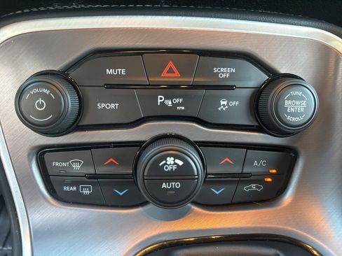Used 2022 Dodge Challenger R/T w/ Blacktop Package RWD image 17