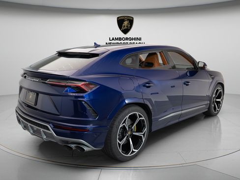 Used 2020 Lamborghini Urus AWD/4WD image 7