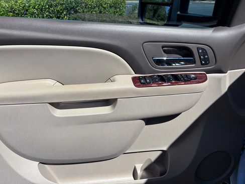 Used 2014 GMC Sierra 2500 SLT w/ SLT Convenience Package image 15