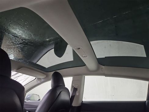 Used 2018 Tesla Model 3 Mid Range image 22