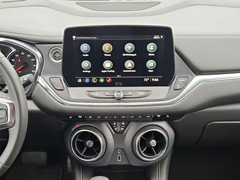 Used 2025 Chevrolet Blazer LT image 5