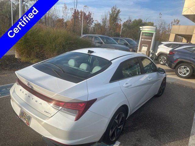 Used 2023 Hyundai Elantra Limited FWD image 5