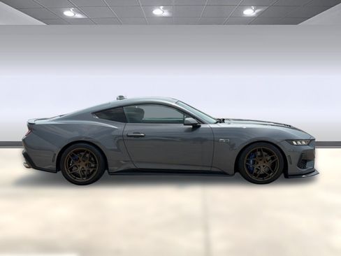 Used 2024 Ford Mustang GT RWD image 8