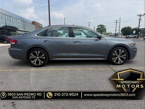 Used 2021 Volkswagen Passat 2.0T SE FWD image 8