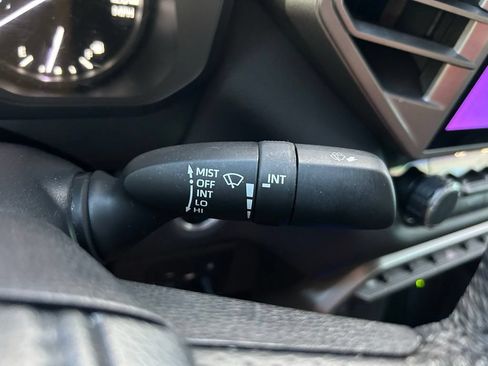 Used 2022 Toyota Tundra Limited AWD/4WD image 23