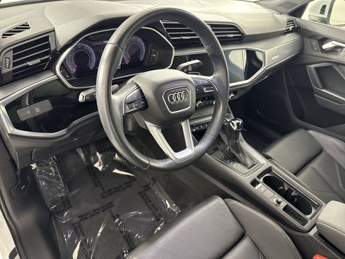 Used 2020 Audi Q3 2.0T Premium Plus AWD/4WD image 9