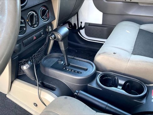 Used 2009 Jeep Wrangler X image 14