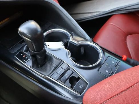 Used 2019 Toyota Camry XSE FWD image 25
