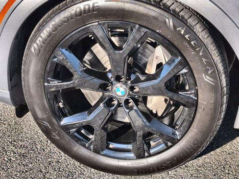 Used 2025 BMW X7 xDrive40i w/ Premium Package image 34