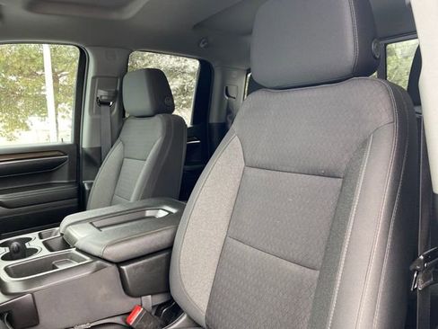 Used 2022 Chevrolet Silverado 1500 LT w/ Convenience Package II image 12