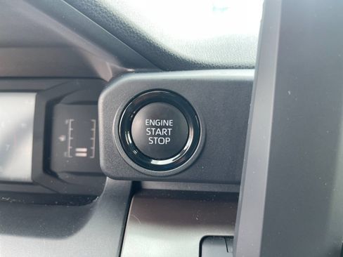 Used 2024 Toyota Tacoma SR5 AWD/4WD image 23