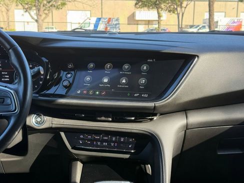Used 2023 Buick Envision Essence image 18