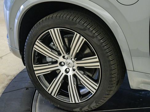 Certified 2025 Volvo XC90 T8 Ultra AWD/4WD image 10