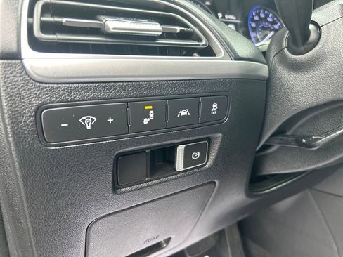 Used 2022 Hyundai Palisade SE image 21