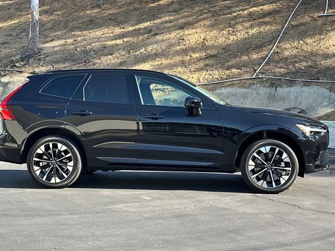 New 2026 Volvo XC60 T8 Plus w/ Climate Package AWD/4WD image 3