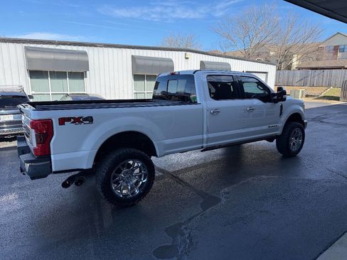 Used 2019 Ford F350 King Ranch w/ King Ranch Ultimate Package image 4