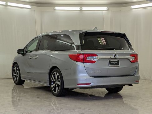 Used 2018 Honda Odyssey Elite image 6