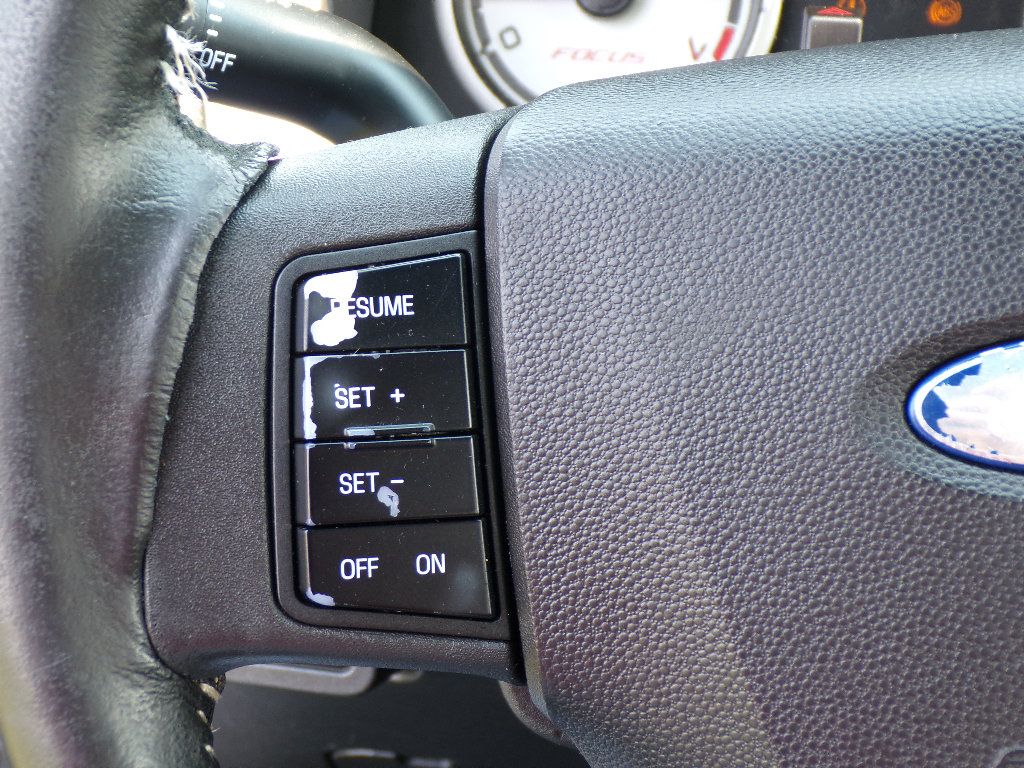 Used 2008 Ford Focus SE FWD image 27