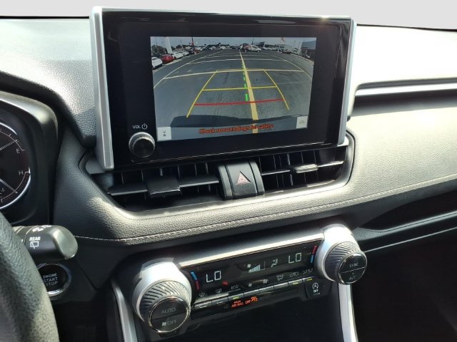 Used 2024 Toyota RAV4 XLE FWD image 13