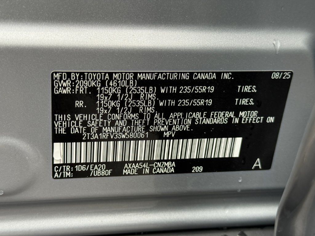 Used 2025 Toyota RAV4 XLE Premium AWD/4WD image 27