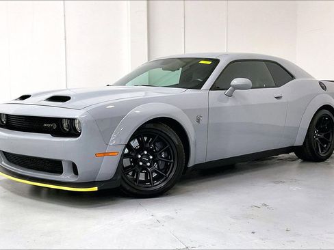 Used 2021 Dodge Challenger SRT Hellcat Redeye image 3