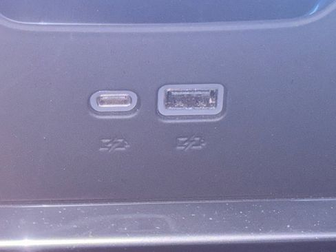 Used 2022 GMC Sierra 1500 Elevation w/ Elevation Premium Package image 6