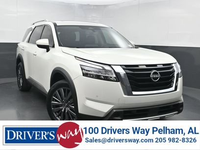 Used 2024 Nissan Pathfinder SL w/ SL Premium Package