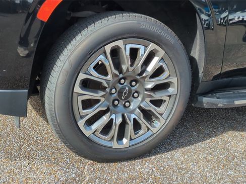 Used 2023 Chevrolet Tahoe LT image 10