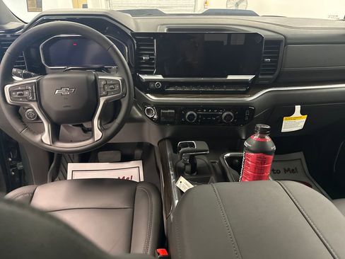 New 2026 Chevrolet Silverado 1500 LT Trail Boss w/ LT Trail Boss Premium Package AWD/4WD image 16