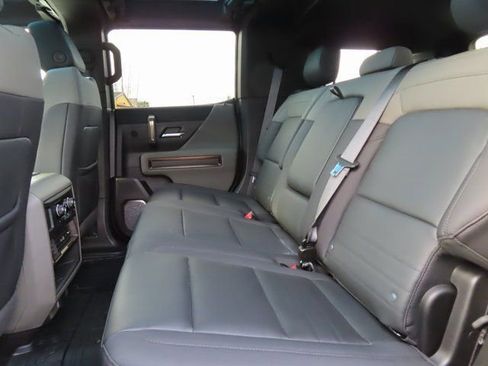 Used 2024 GMC Hummer EV 2X w/ Extreme Off-Road Package image 37