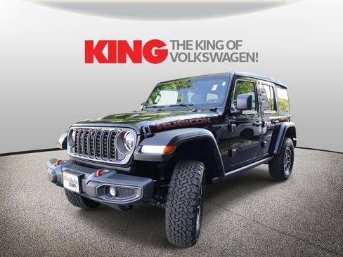 Used 2025 Jeep Wrangler Unlimited Rubicon w/ Safety Group AWD/4WD image 8