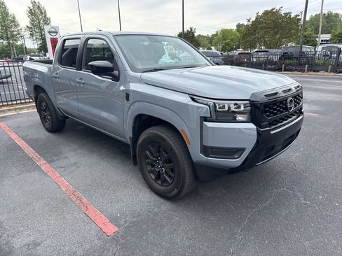 Used 2026 Nissan Frontier SV w/ SV Convenience Package image 4