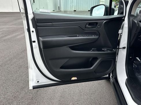 Certified 2025 Honda Odyssey EX-L image 6