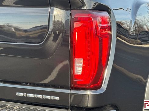 Certified 2023 GMC Sierra 3500 Denali w/ Denali Black Diamond Edition image 34