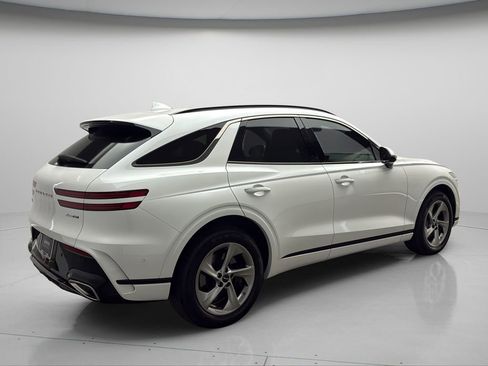 Certified 2026 Genesis GV70 3.5T Sport Prestige AWD/4WD image 8