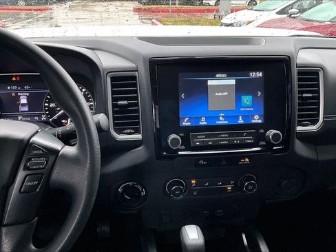 Certified 2023 Nissan Frontier SV w/ Tow Package image 6