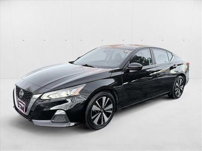 Used 2022 Nissan Altima 2.5 SV