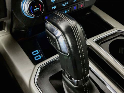 Used 2018 Ford F150 Lariat w/ Equipment Group 502A Luxury RWD image 24