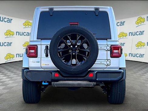 Used 2023 Jeep Wrangler Unlimited Sahara w/ Cold Weather Group AWD/4WD image 5