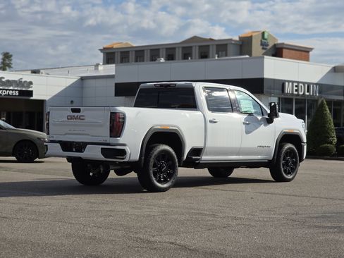 New 2026 GMC Sierra 2500 AT4 w/ AT4 Premium Plus Package image 7