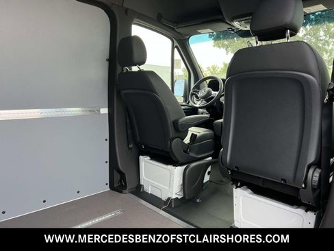 New 2025 Mercedes-Benz Sprinter 2500 image 14