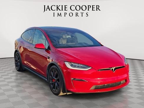 Used 2022 Tesla Model X image 3