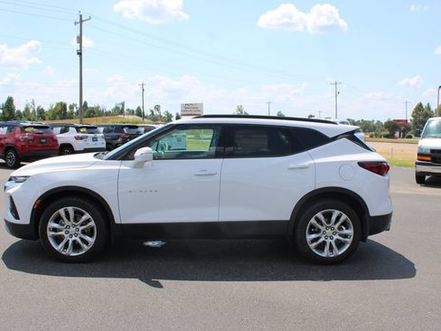 Used 2020 Chevrolet Blazer LT w/ Sound & Technology Package FWD image 6