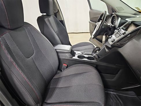 Certified 2017 Chevrolet Equinox LT w/ Convenience Package image 13