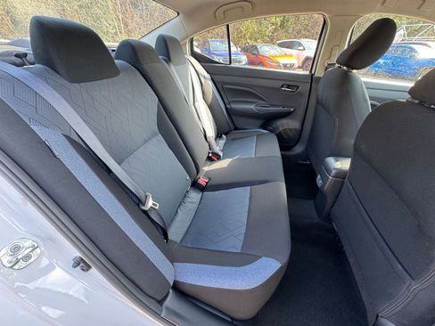 Used 2025 Nissan Versa SV image 35