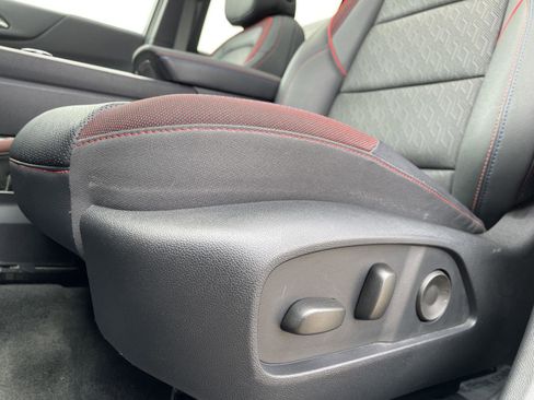 Used 2025 Chevrolet Equinox RS w/ Safety and Technology Package AWD/4WD image 21