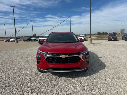 New 2026 Chevrolet Trax LT image 8