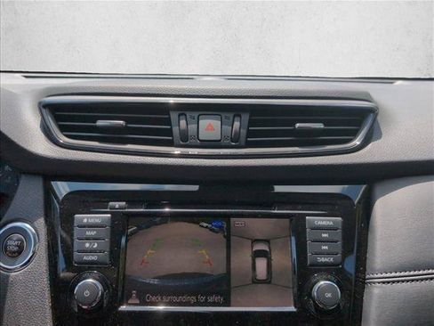 Used 2019 Nissan Rogue SL w/ Premium Package FWD image 15