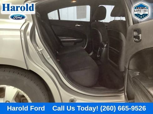 Used 2012 Dodge Charger SE RWD image 10
